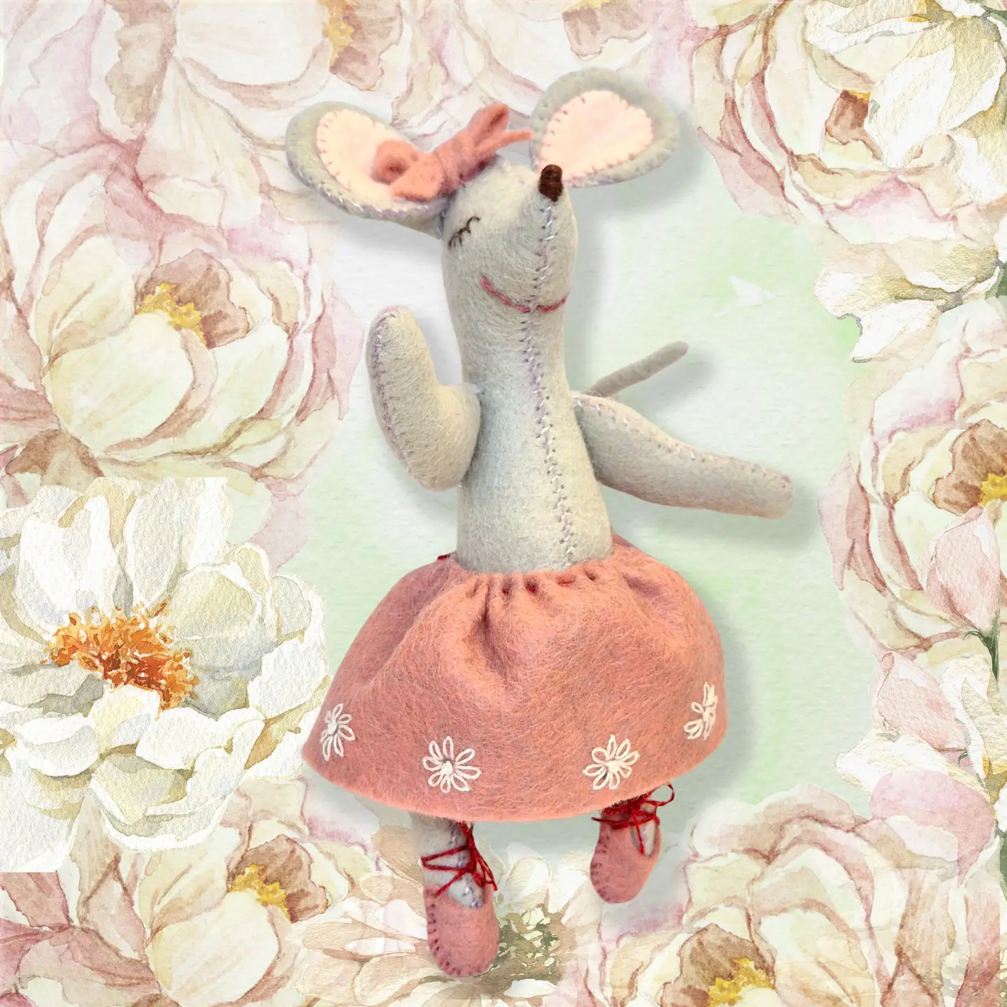 Little Mouse the Ballet Dancer Felt Craft Mini Kit by Corinne Lapierre