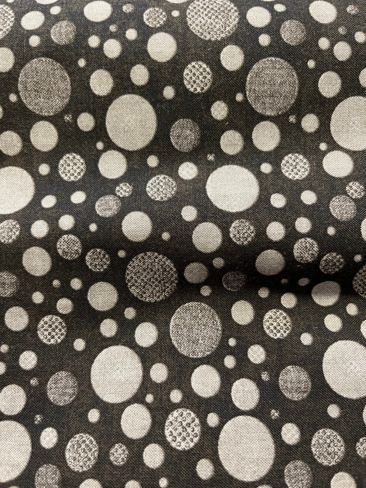 Y9 – Charcoal Circles