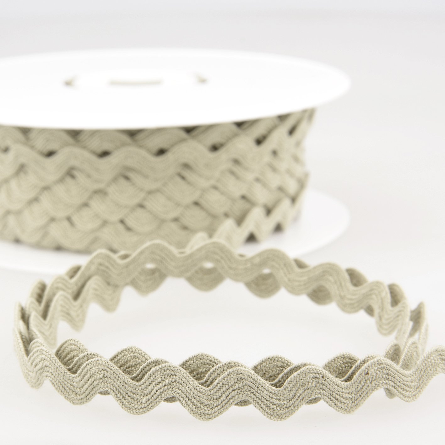 Mini ric rac  10mm – Linen White