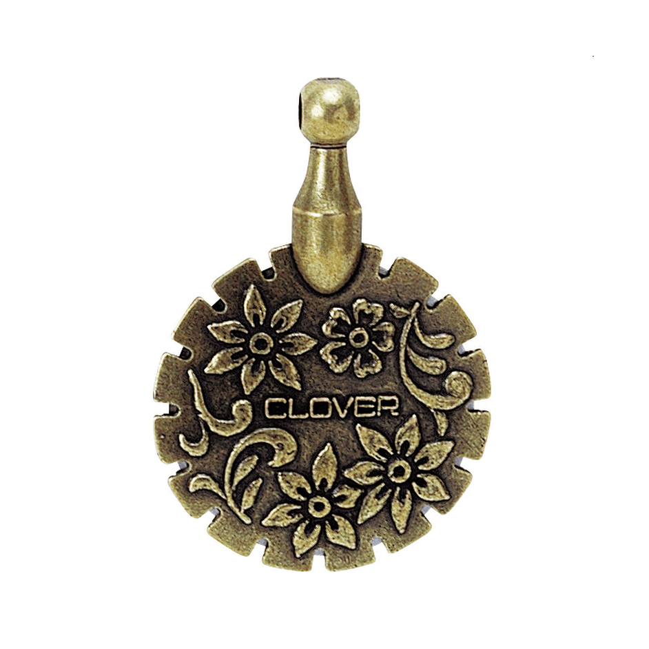 Clover Thread Cutter Pendant – Antique Gold