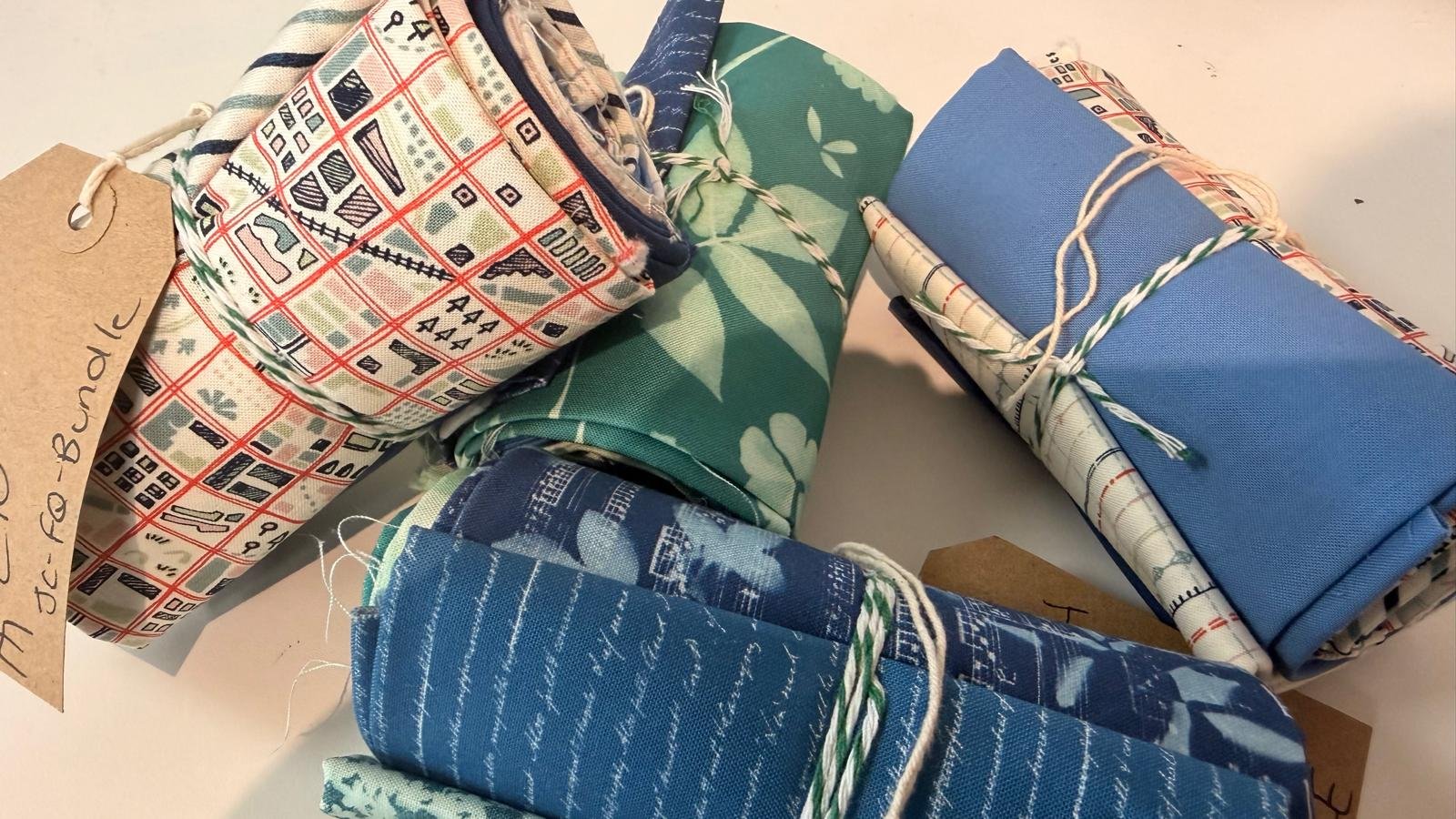 Janet Clare Fat Quarter bundle – Bon Voyage